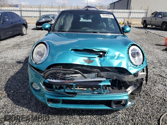 2016 MINI Convertible S with VIN WMWWG9C59G3A92347, listed as a Copart auction lot 47449015 with 79,860 mi miles and Salvage Title. Bid and sale history available at DreamBid. Image 5.