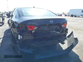 2024 Nissan Altima SR z VIN 1N4BL4CV0RN350796, wystawiony jako IAAI lot #41565832 z przebiegiem 13 078 mil mil oraz . Historia ofert i sprzedaży dostępna na DreamBid. Obrazek 17.