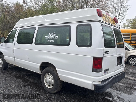 2013 Ford Econoline Cargo Commercial with VIN 1FTNS2EW8DDB04338, listed as a Copart auction lot 56190265 with 162,386 mi miles and Clean title. Bid and sale history available at DreamBid. Image 3.