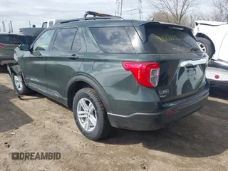 2022 Ford Explorer XLT with VIN 1FMSK8DHXNGA55681, listed as a IAAI auction lot 41833008 with 1 mi miles. Bid and sale history available at carsss.com. Image 3.