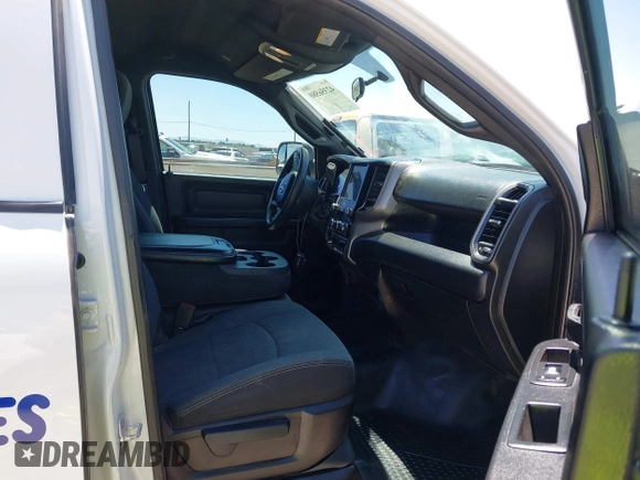 2021 Ram 2500 Tradesman with VIN 3C6UR4HL2MG604574, listed as a IAAI auction lot 42356580 with 54,026 mi miles and . Bid and sale history available at DreamBid. Image 5.