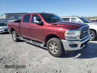 2021 Ram 2500 Laramie z VIN 3C6UR5FL4MG631655, wystawiony jako Copart lot #52765795 z przebiegiem 142 486 mil mil oraz Szkoda całkowita • Salvage title. Historia ofert i sprzedaży dostępna na DreamBid. Obrazek 4.