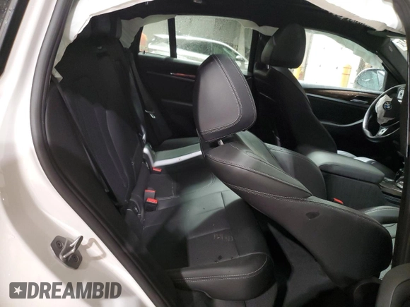 2022 BMW X4 xDrive30i z VIN 5UX33DT05N9J34723, wystawiony jako Copart lot #85291284 z przebiegiem 22 894 mil mil oraz Czysty tytuł • Clean title. Historia ofert i sprzedaży dostępna na DreamBid. Obrazek 11.