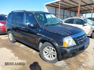 2005 Suzuki XL-7 LX with VIN JS3TY92V454100123, listed as a IAAI auction lot 41647668 with 83,293 mi miles. Bid and sale history available at carsss.com. Image 1.