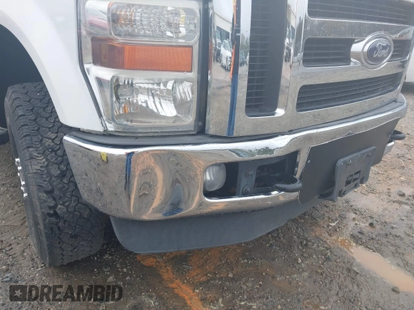 2010 Ford Super Duty F-250 SRW XL with VIN 1FTSW2BY2AEA60565, listed as a IAAI auction lot 41714262 with 177,014 mi miles. Bid and sale history available at carsss.com. Image 6.