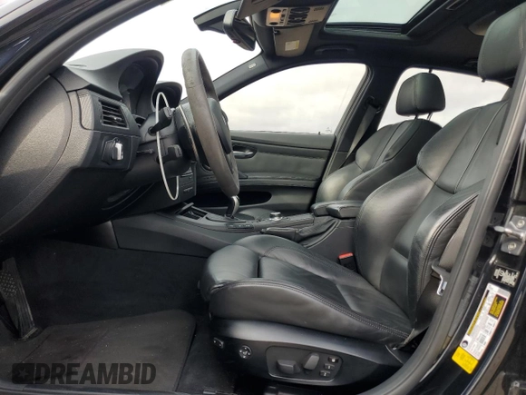 2011 BMW M3 z VIN WBSPM9C54BE202949, wystawiony jako Copart lot #45287265 z przebiegiem 78 524 mil mil oraz Szkody całkowita. Historia ofert i sprzedaży dostępna na DreamBid. Obrazek 7.