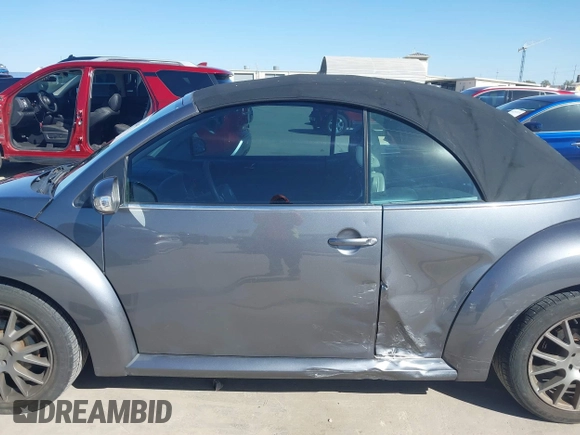 2006 Volkswagen Beetle z VIN 3VWRF31Y96M332050, wystawiony jako IAAI lot #41232267 z przebiegiem 83 450 mil mil oraz . Historia ofert i sprzedaży dostępna na DreamBid. Obrazek 14.
