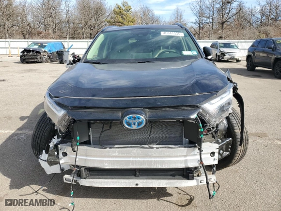2024 Toyota RAV4 Hybrid XLE Premium with VIN JTMB6RFV0RD139808, listed as a Copart auction lot 46841335 with 7,134 mi miles and Salvage Title. Bid and sale history available at carsss.com. Image 5.