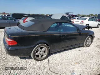 2002 Mercedes-Benz CLK 55 AMG with VIN WDBLK74GX2T093407, listed as a Copart auction lot 42974935 with 123,941 mi miles and Salvage Title. Bid and sale history available at DreamBid. Image 3.