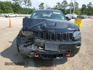 2019 Jeep Grand Cherokee Trailhawk with VIN 1C4RJFLG6KC838275, listed as a Copart auction lot 53002185 with 77,597 mi miles and Salvage title. Bid and sale history available at DreamBid. Image 5.