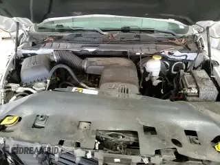 2019 Ram 1500 Express z VIN 1C6RR7KG9KS623650, wystawiony jako Copart lot #82654454 z przebiegiem 50 958 mil mil oraz Szkoda całkowita • Salvage title. Historia ofert i sprzedaży dostępna na DreamBid. Obrazek 13.