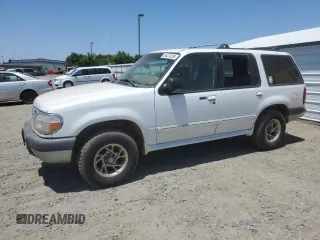 2000 Ford Explorer XLT with VIN 1FMDU63E8YUB17471, listed as a Copart auction lot 59437235 with 152,529 mi miles and Clean title. Bid and sale history available at DreamBid. Image 1.