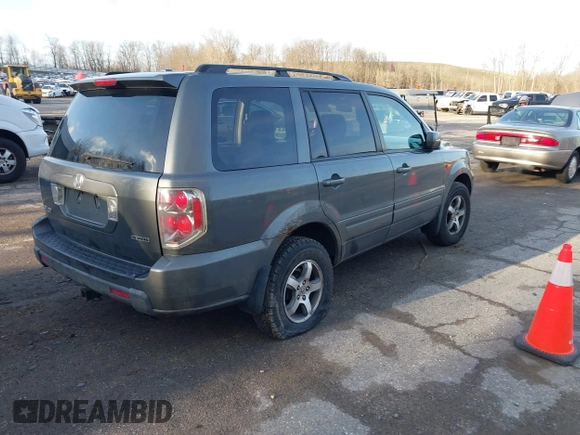 2008 Honda Pilot SE with VIN 5FNYF18398B048728, listed as a IAAI auction lot 41958578 with Not Provided miles and . Bid and sale history available at carsss.com. Image 4.