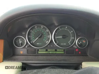 2005 Land Rover Range Rover HSE with VIN SALME11435A188453, listed as a Copart auction lot 59222005 with 198,400 mi miles and Salvage title. Bid and sale history available at DreamBid. Image 9.