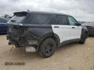 2024 Ford Police Interceptor Utility z VIN 1FM5K8AB2RGA27330, wystawiony jako Copart lot #54846175 z przebiegiem 17 338 mil mil oraz Szkoda całkowita • Salvage title. Historia ofert i sprzedaży dostępna na DreamBid. Obrazek 3.