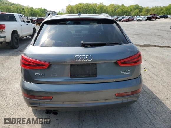 2015 Audi Q3 Premium Plus z VIN WA1EFCFS2FR012373, wystawiony jako Copart lot #56201435 z przebiegiem 126 645 mil mil oraz Szkoda całkowita • Salvage title. Historia ofert i sprzedaży dostępna na DreamBid. Obrazek 6.
