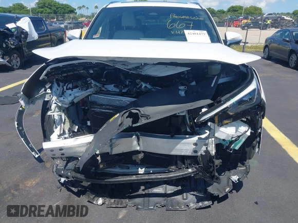 2025 Lexus TX 350 with VIN 5TDAAAA69SS014733, listed as a IAAI auction lot 42481473 with 1,592 mi miles and . Bid and sale history available at DreamBid. Image 6.