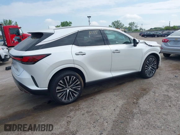 2024 Lexus RX 350 z VIN 2T2BAMCA1RC044332, wystawiony jako IAAI lot #42266555 z przebiegiem 9 949 mil mil oraz . Historia ofert i sprzedaży dostępna na DreamBid. Obrazek 4.