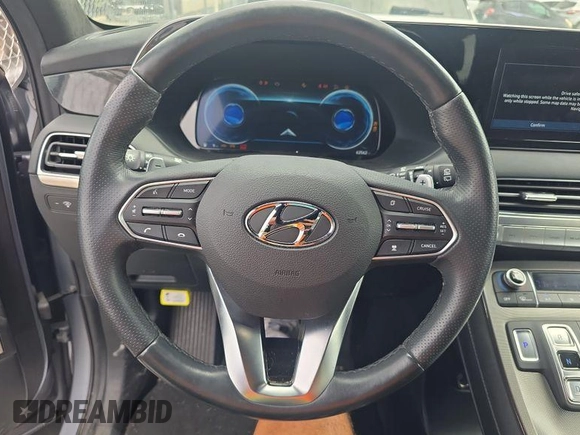 2020 Hyundai Palisade Limited with VIN KM8R5DHE4LU071615, listed as a IAAI auction lot 42566424 with 62,562 mi miles and . Bid and sale history available at DreamBid. Image 10.
