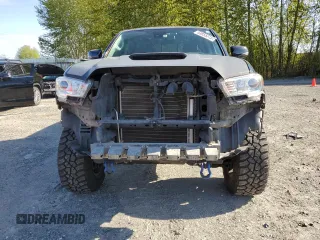 2020 Toyota Tacoma SR5 с VIN 3TMCZ5AN5LM364491, выставлен на аукционе Copart как лот 53855215 с пробегом 50 852 миль миль и Списание • Salvage title. История ставок и продаж доступна на DreamBid. Изображение 5.