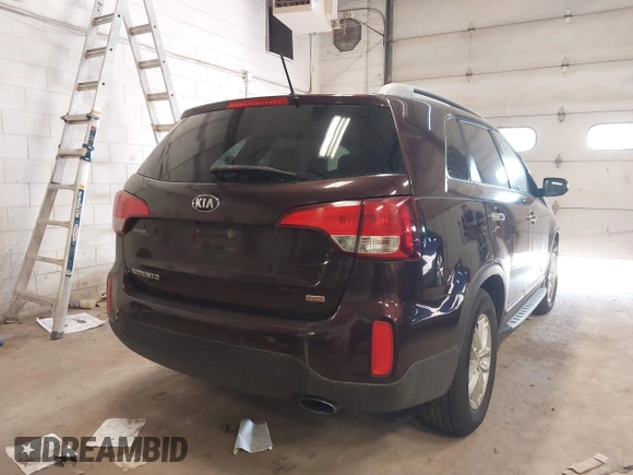 2014 Kia Sorento LX with VIN 5XYKT4A7XEG462778, listed as a IAAI auction lot 41981022 with 126,520 mi miles and . Bid and sale history available at carsss.com. Image 6.