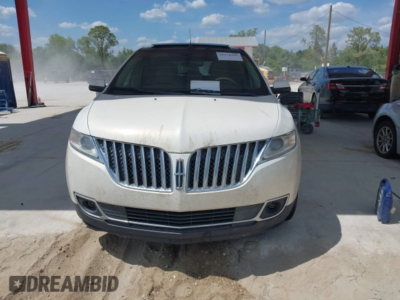2012 Lincoln MKX with VIN 2LMDJ6JK6CBL07998, listed as a IAAI auction lot 42178485 with 196,472 mi miles and . Bid and sale history available at DreamBid. Image 12.
