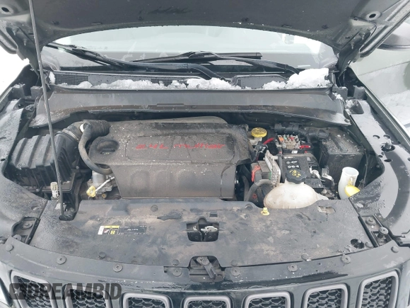 2018 Jeep Compass Trailhawk with VIN 3C4NJDDB5JT190890, listed as a IAAI auction lot 41251405 with 35,320 mi miles and . Bid and sale history available at carsss.com. Image 10.