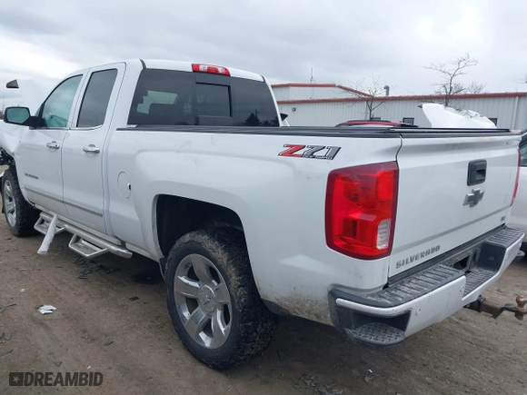 2018 Chevrolet Silverado 1500 LTZ with VIN 1GCVKSEC5JZ304145, listed as a IAAI auction lot 41143297 with 146,201 mi miles. Bid and sale history available at carsss.com. Image 3.
