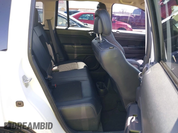 2016 Jeep Compass Sport z VIN 1C4NJCBAXGD806456, wystawiony jako IAAI lot #41967561 z przebiegiem 125 305 mil mil oraz . Historia ofert i sprzedaży dostępna na DreamBid. Obrazek 8.