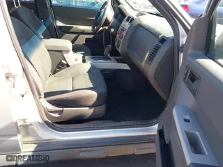 2008 Ford Escape XLT with VIN 1FMCU031X8KE76869, listed as a IAAI auction lot 41802935 with 155,746 mi miles. Bid and sale history available at carsss.com. Image 5.