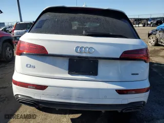 2025 Audi Q5 S line Premium with VIN WA1GAAFY5S2023208, listed as a Copart auction lot 42911975 with 0 mi miles and Salvage Title. Bid and sale history available at carsss.com. Image 6.