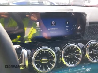 2024 Mercedes-Benz EQB 250+ z VIN W1N9M0CB0RN077159, wystawiony jako IAAI lot #41561661 z przebiegiem 2048 mil mil oraz . Historia ofert i sprzedaży dostępna na DreamBid. Obrazek 18.