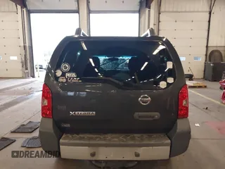 2013 Nissan Xterra S z VIN 5N1AN0NUXDN821211, wystawiony jako IAAI lot #41238046 z przebiegiem 131 649 mil mil oraz . Historia ofert i sprzedaży dostępna na DreamBid. Obrazek 16.