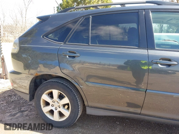 2005 Lexus RX 330 with VIN 2T2HA31U65C074714, listed as a IAAI auction lot 41930571 with 174,536 mi miles. Bid and sale history available at carsss.com. Image 6.