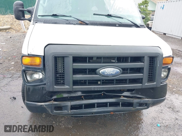 2014 Ford Econoline Cargo Commercial z VIN 1FTNE1EW2EDA90777, wystawiony jako IAAI lot #42347574 z przebiegiem 94 268 mil mil oraz . Historia ofert i sprzedaży dostępna na DreamBid. Obrazek 17.