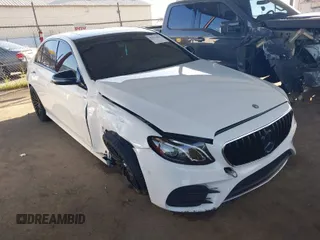 2017 Mercedes-Benz E-Class E 300 Luxury with VIN WDDZF4JB1HA095984, listed as a IAAI auction lot 41671091 with 121,898 mi miles. Bid and sale history available at carsss.com. Image 1.