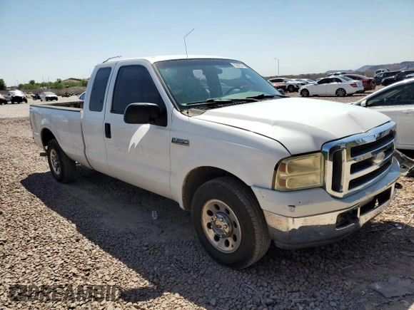 2005 Ford Super Duty F-250 XL with VIN 1FTSX20595EB03374, listed as a Copart auction lot 70282374 with 256,029 mi miles and Salvage Title. Bid and sale history available at carsss.com. Image 4.
