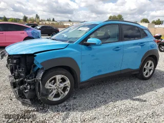2023 Hyundai Kona SEL with VIN KM8K62AB0PU999351, listed as a Copart auction lot 51003205 with 7,515 mi miles and Salvage Title. Bid and sale history available at carsss.com. Image 1.