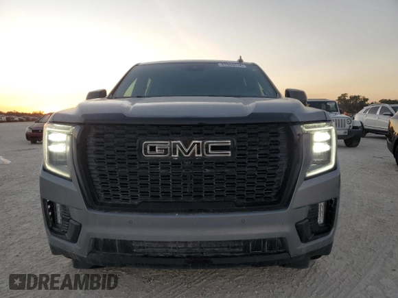 2023 GMC Yukon XL Denali Ultimate with VIN 1GKS2KKL2PR351959, listed as a Copart auction lot 83943414 with 20,081 mi miles and Salvage Title. Bid and sale history available at carsss.com. Image 5.