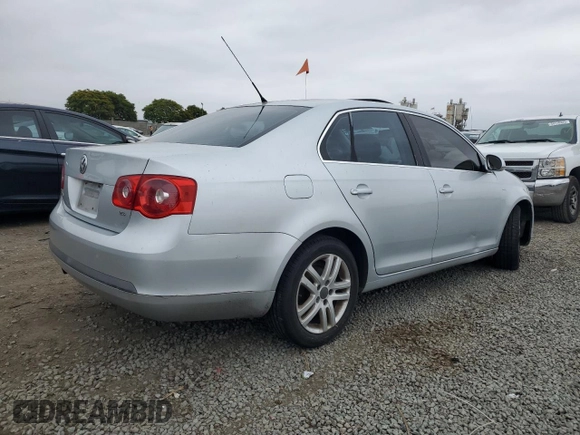 2007 Volkswagen Jetta Wolfsburg Edition with VIN 3VWEF71K57M138599, listed as a Copart auction lot 59546025 with 205,460 mi miles and Salvage title. Bid and sale history available at DreamBid. Image 3.