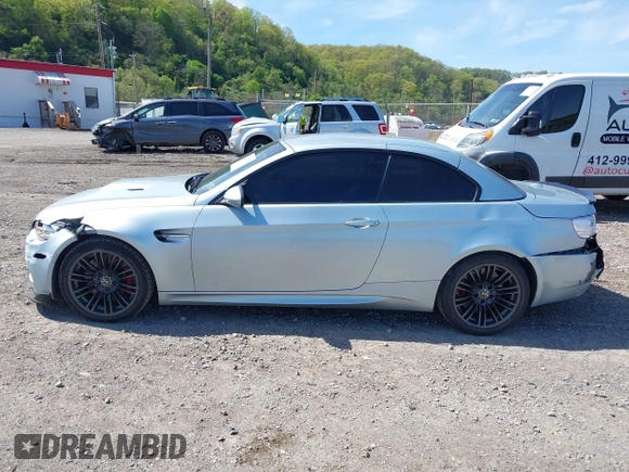 2008 BMW 3 Series M3 with VIN WBSWL93518P330402, listed as a IAAI auction lot 42165825 with 53,531 mi miles and . Bid and sale history available at carsss.com. Image 15.