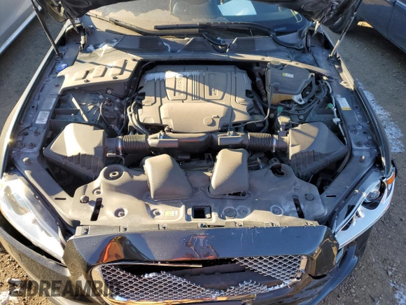 2015 Jaguar XJ Portfolio z VIN SAJWJ2GD9F8V85717, wystawiony jako Copart lot #82539734 z przebiegiem 113 721 mil mil oraz Szkoda całkowita • Salvage title. Historia ofert i sprzedaży dostępna na DreamBid. Obrazek 11.