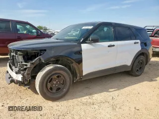 2021 Ford Police Interceptor Utility z VIN 1FM5K8AB3MGB99617, wystawiony jako Copart lot #56519575 z przebiegiem Nie podano mil oraz Szkoda całkowita • Salvage title. Historia ofert i sprzedaży dostępna na DreamBid. Obrazek 1.