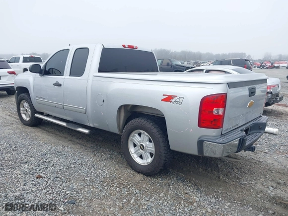 2012 Chevrolet Silverado 1500 LT with VIN 1GCRKSE76CZ133798, listed as a IAAI auction lot 41483292 with 157,877 mi miles. Bid and sale history available at carsss.com. Image 3.