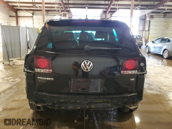 2008 Volkswagen Touareg 2 V6 with VIN WVGBE77L98D047403, listed as a Copart auction lot 43111075 with 119,407 mi miles and Salvage Title. Bid and sale history available at carsss.com. Image 6.