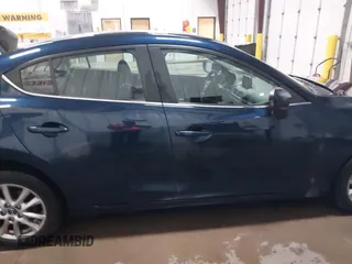 2016 Mazda 3 i Sport z VIN 3MZBM1U73GM324865, wystawiony jako IAAI lot #42317090 z przebiegiem 120 697 mil mil oraz . Historia ofert i sprzedaży dostępna na DreamBid. Obrazek 14.
