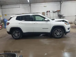 2019 Jeep Compass Latitude with VIN 3C4NJCBB8KT685910, listed as a IAAI auction lot 42423224 with 70,236 mi miles and . Bid and sale history available at DreamBid. Image 13.
