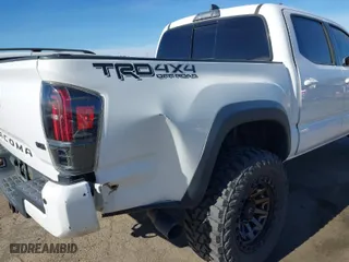 2019 Toyota Tacoma 4WD SR with VIN 3TMCZ5AN3KM277204, listed as a IAAI auction lot 41278640 with 78,930 mi miles. Bid and sale history available at carsss.com. Image 6.