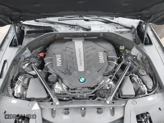 2016 BMW 5 Series Gran Turismo 550i xDrive with VIN WBA5M0C53GD085191, listed as a IAAI auction lot 41679692 with 117,326 mi miles. Bid and sale history available at carsss.com. Image 10.
