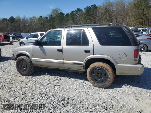 2004 Chevrolet Blazer LS z VIN 1GNDT13X54K166622, wystawiony jako Copart lot #50248605 z przebiegiem 198 301 mil mil oraz Szkoda całkowita • Salvage title. Historia ofert i sprzedaży dostępna na DreamBid. Obrazek 2.
